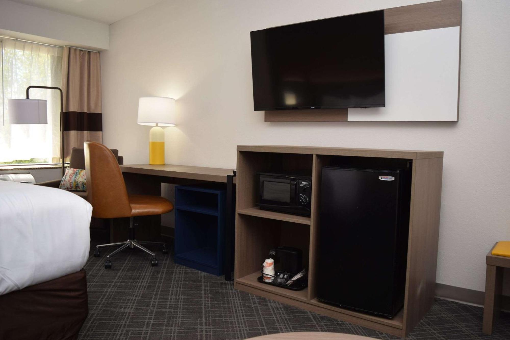 Comfort Inn & Suites Syracuse-Carrier Circle East Syracuse Ngoại thất bức ảnh